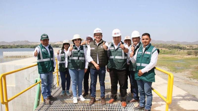 FUTUROS INGENIEROS DE DIVERSAS REGIONES APRENDEN SOBRE POECHOS, LA REPRESA MÁS GRANDE DEL PERÚ